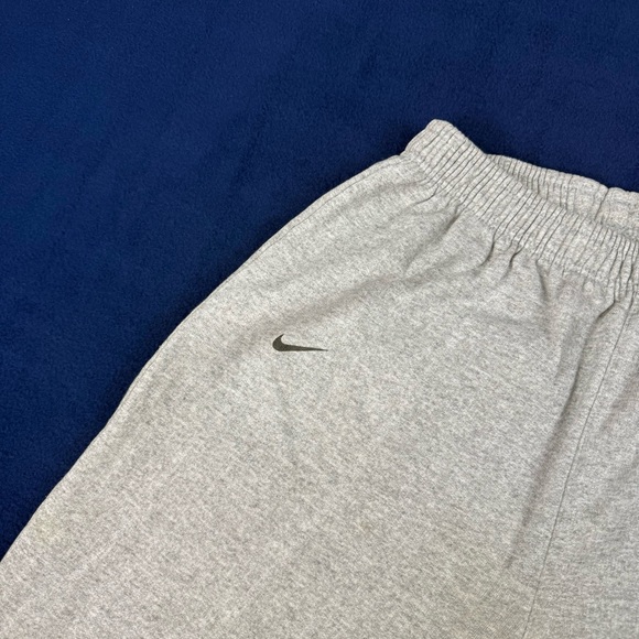 VTG Nike Team Toronto Maple Leafs Grey Sweatpants Mens Small Logo Joggers Y2K - Picture 9 of 10